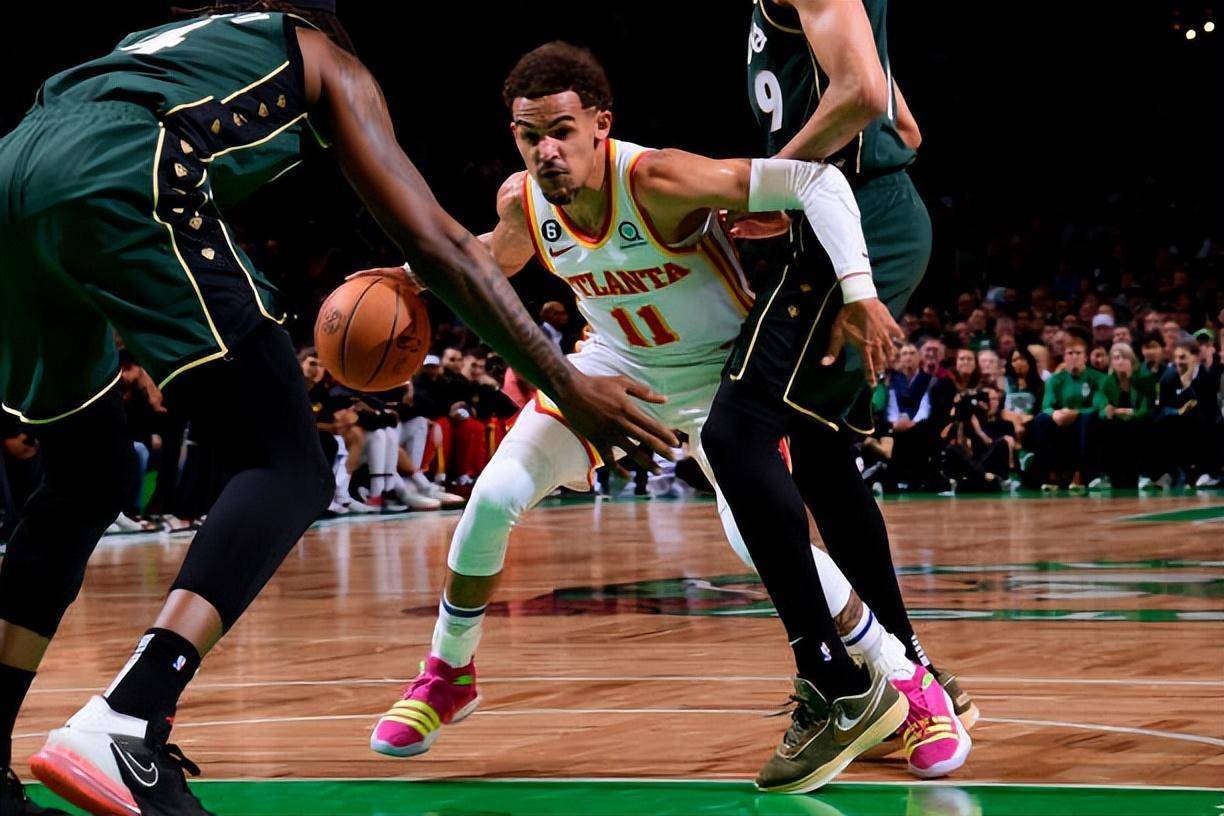 西亚卡姆巅峰对决,塔图姆与80激战老鹰分钟,挺进下一轮胜负难料!(塔图姆真实体重) 西亚卡姆巅峰对决,塔图姆与80激战老鹰分钟,挺进下一轮胜负难料!(塔图姆真实体重)