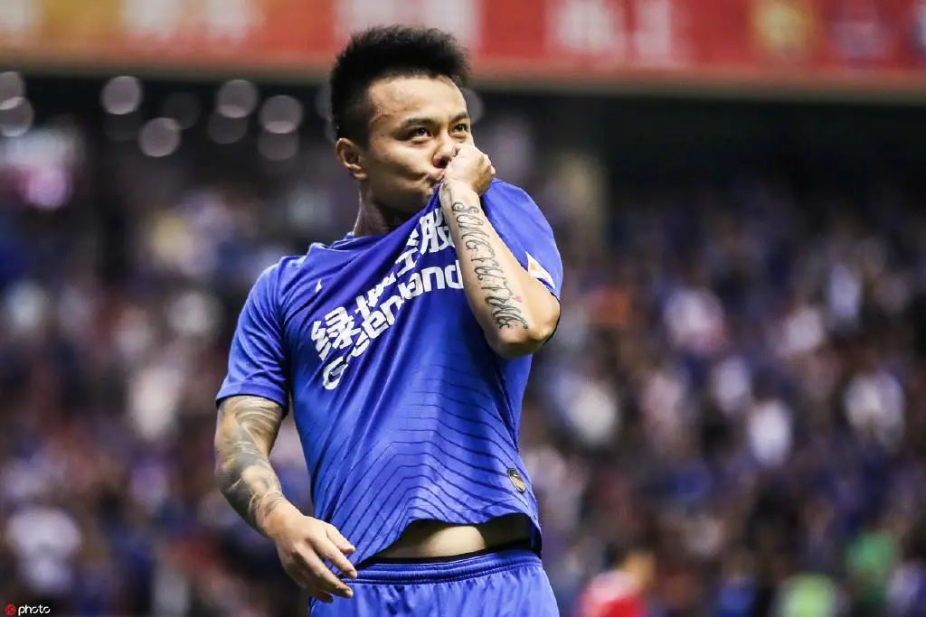 关于Doinb迎来十赛季高光表现,巴塞罗那球迷沸腾!的信息 关于Doinb迎来十赛季高光表现,巴塞罗那球迷沸腾!的信息