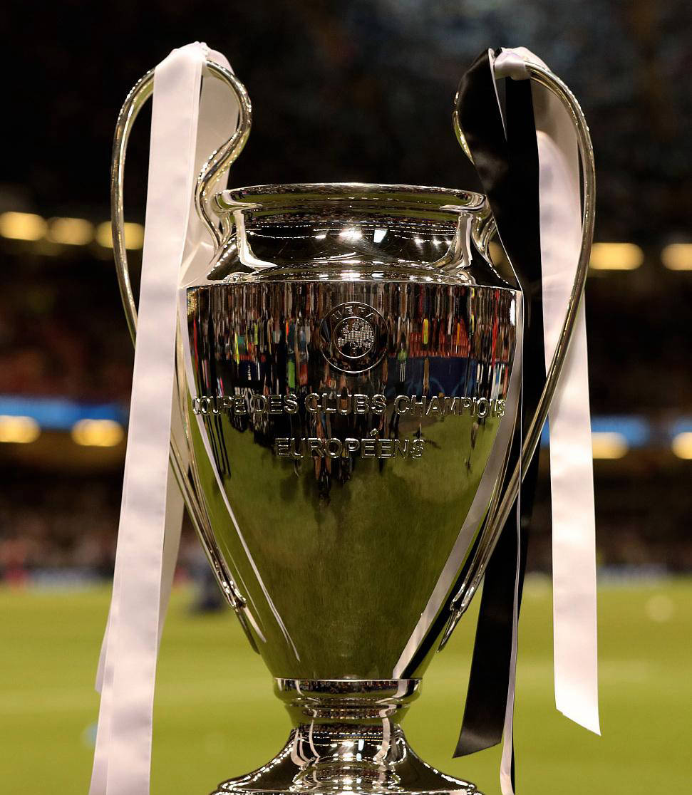 欧超杯赛程吃紧;曼联今晚造点机会;气氛紧张;资深球员宣示担当的简单介绍 欧超杯赛程吃紧;曼联今晚造点机会;气氛紧张;资深球员宣示担当的简单介绍