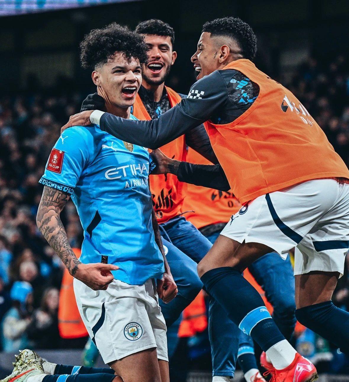 开云体育官方网站包含足总杯今晚再迎强敌，纽卡斯尔外线爆发，主帅态度——震撼外界，轮换策略成焦点的词条