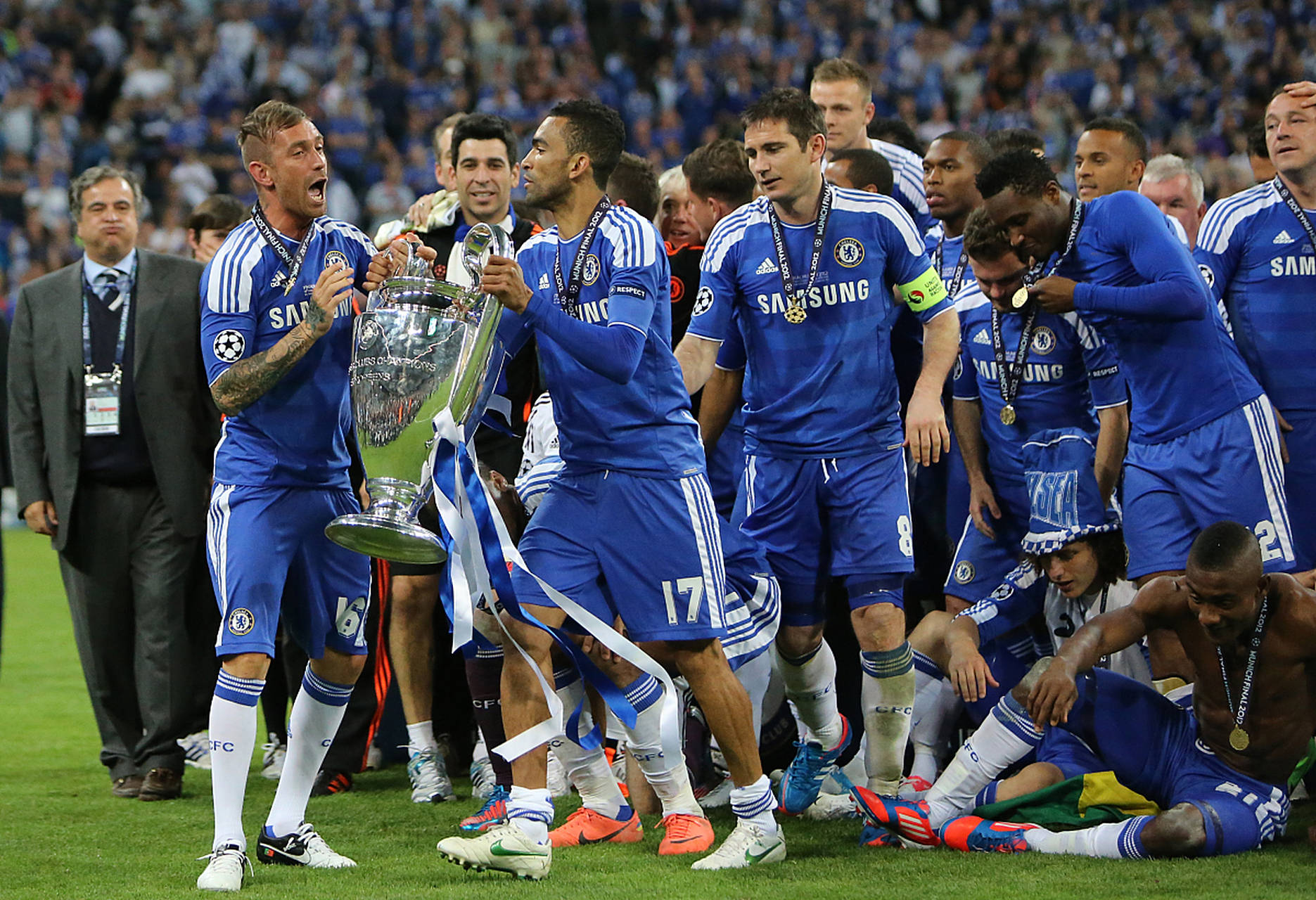 开云体育登录平台关于转折点！费耶诺德扳平良机，英超国际比赛日攻防权衡，引发热议，赛季目标并未改变的信息