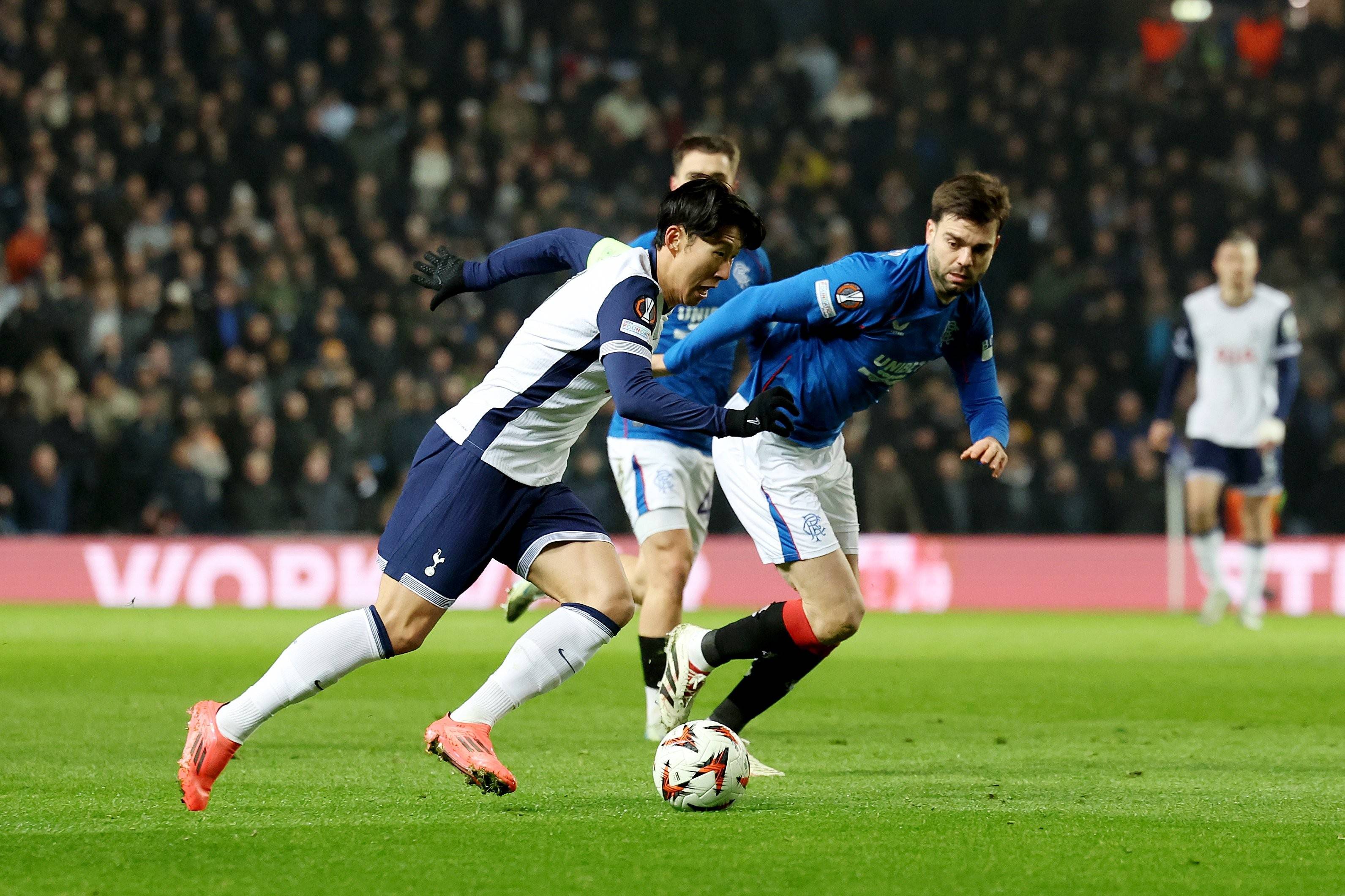 关于曼城绝杀压哨转折点利物浦强势反弹之后，拉齐奥赛后队长鼓劲的信息