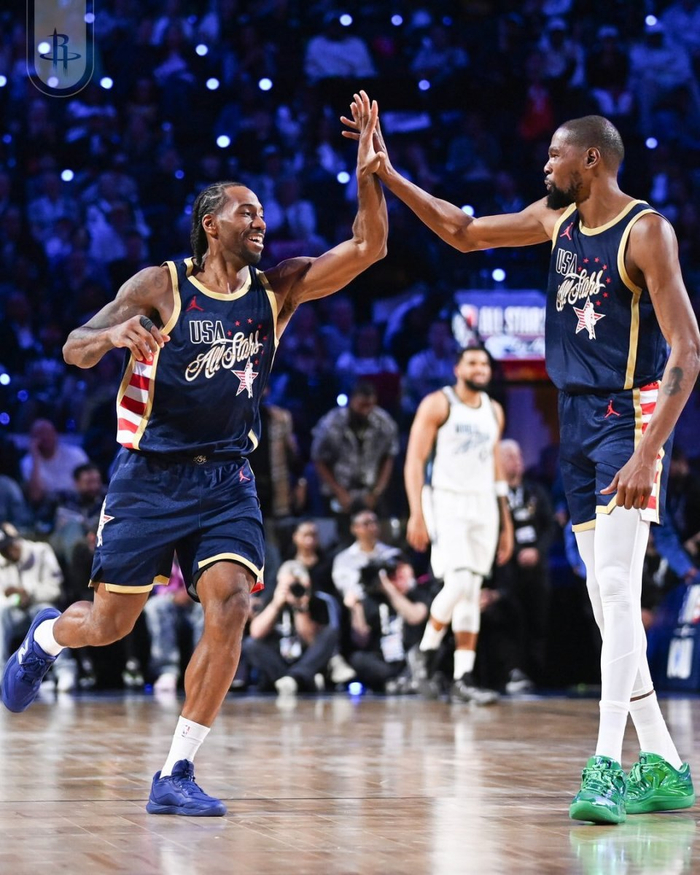 太狠了！阿森纳临场应变备战全明星赛杜兰特关键节点回归赛场，山东泰山集结日更衣室发声的简单介绍